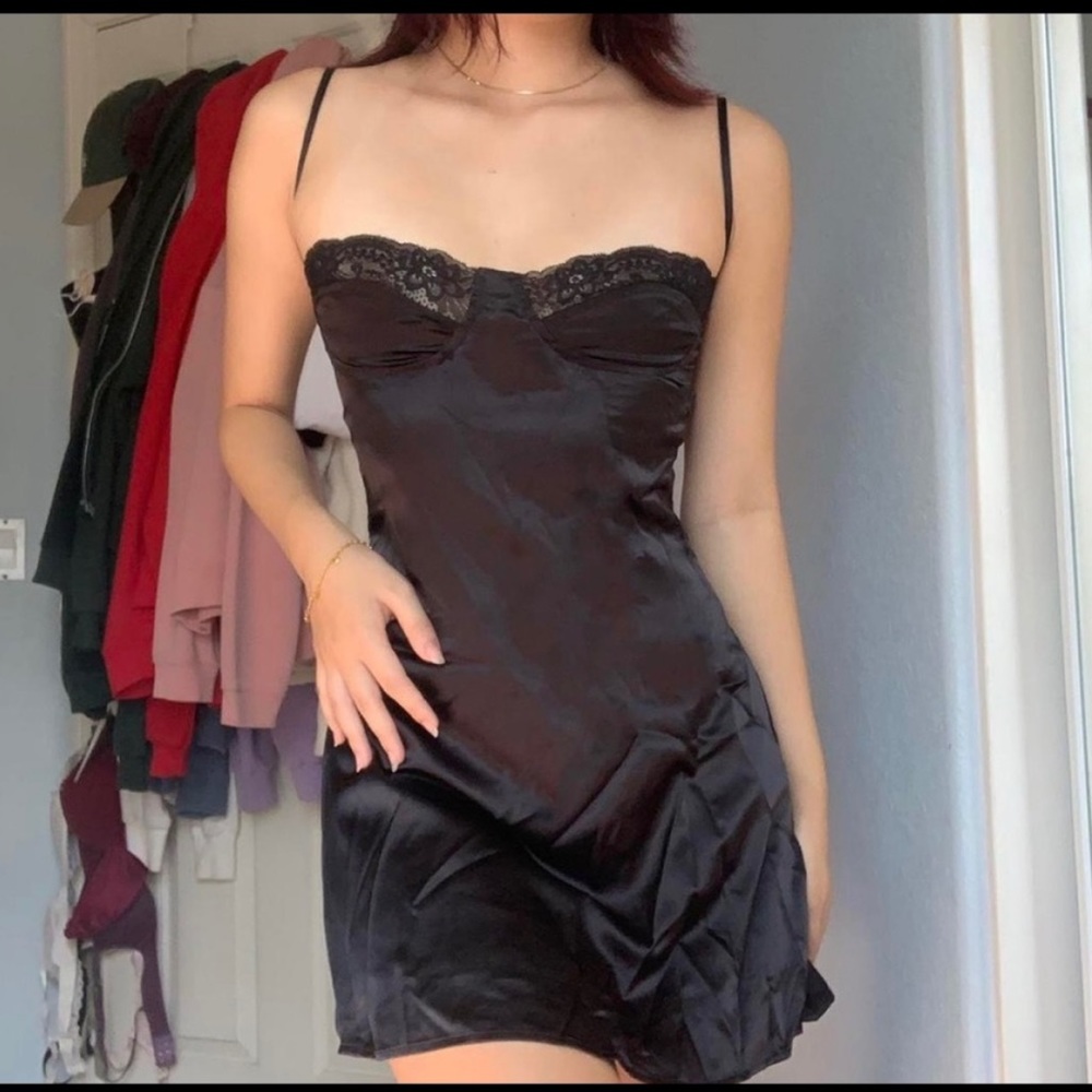 Black Mini Slip